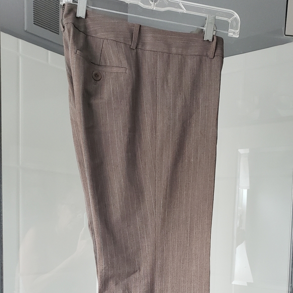 Laundry by Shelli Segal slacks taupe brown with aqua pinstripes size 4 - Picture 6 of 6